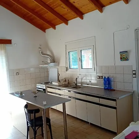 Cozy I 3 Min To Ancient Philippi And Mudbaths Apartment