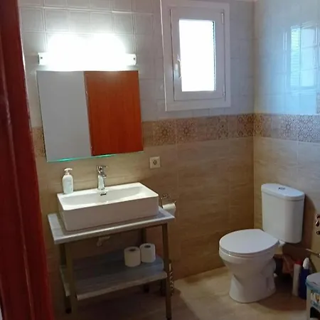 Cozy I 3 Min To Ancient Philippi And Mudbaths Apartment *